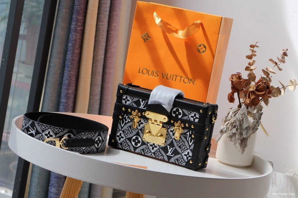 AAA Replica Ru 1854 LOUIS SINCE PETITE MALLE VUITTON 0820